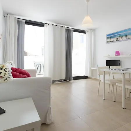 Mar Apartment *
